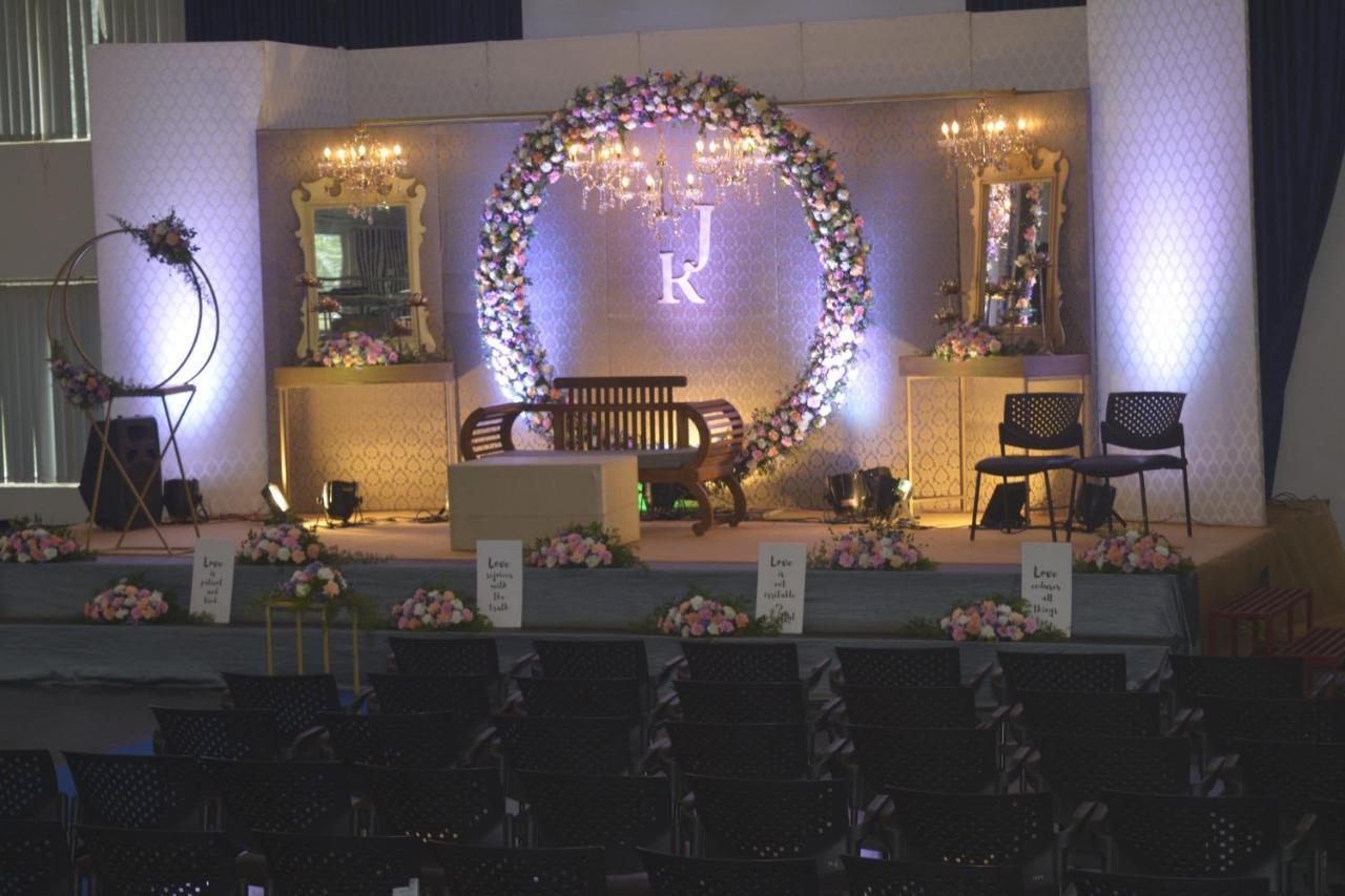 Angamaly Convention Centre Hotel Kochi Екстериор снимка