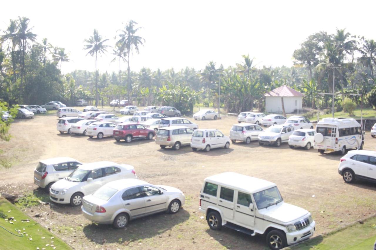 Angamaly Convention Centre Hotel Kochi Екстериор снимка