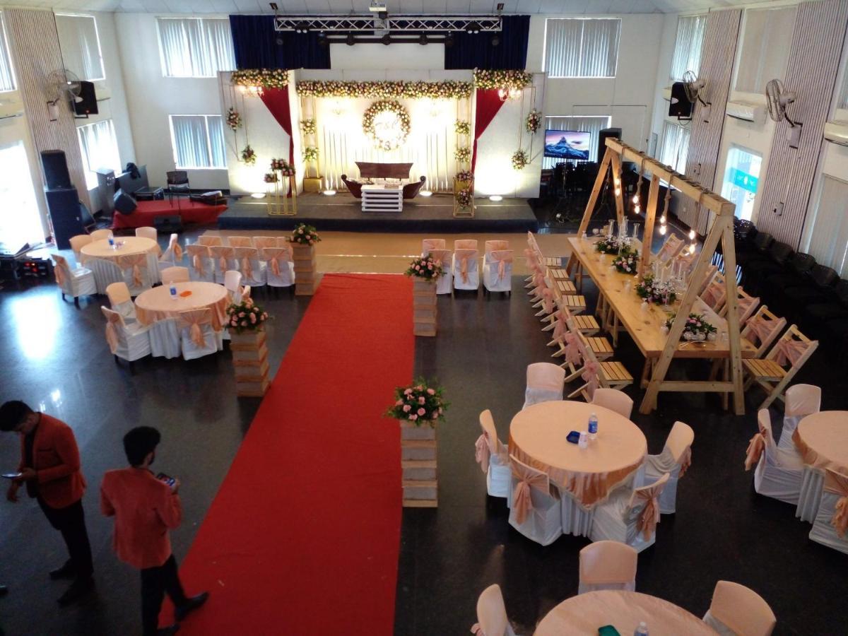 Angamaly Convention Centre Hotel Kochi Екстериор снимка